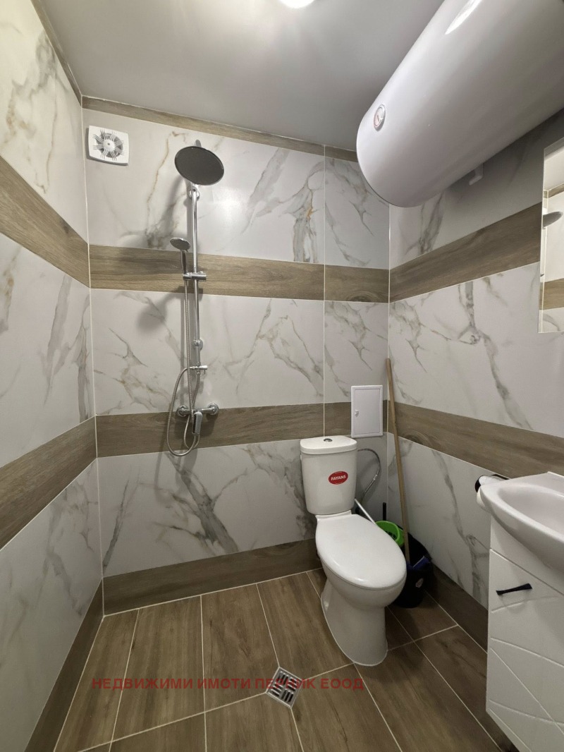 Kiralık  1 yatak odası Pernik , Iztok , 60 metrekare | 48572635 - görüntü [13]