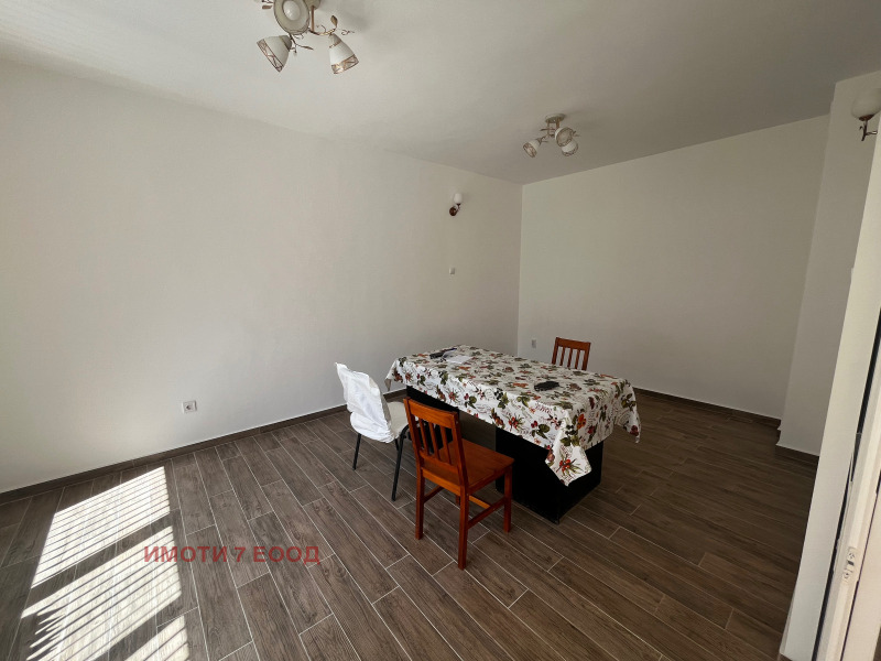 Zu vermieten  2 Schlafzimmer Sofia , Zentar , 106 qm | 13401185 - Bild [5]