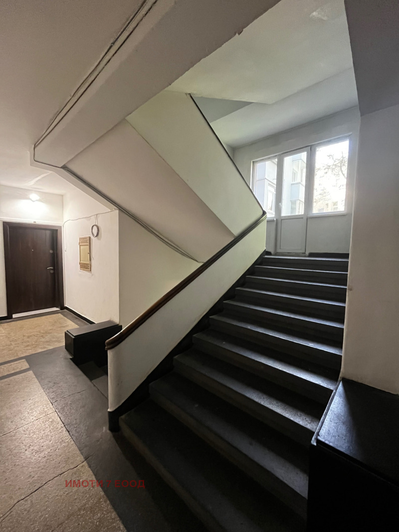 Zu vermieten  2 Schlafzimmer Sofia , Zentar , 106 qm | 13401185 - Bild [13]