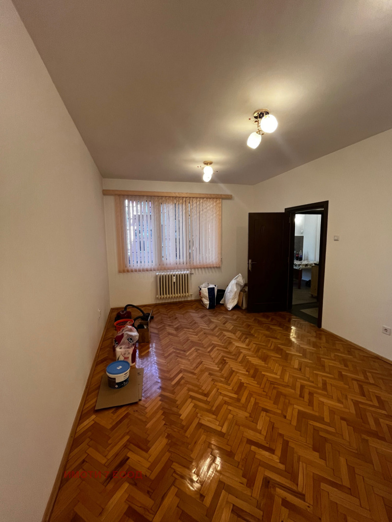 Zu vermieten  2 Schlafzimmer Sofia , Zentar , 106 qm | 13401185 - Bild [6]