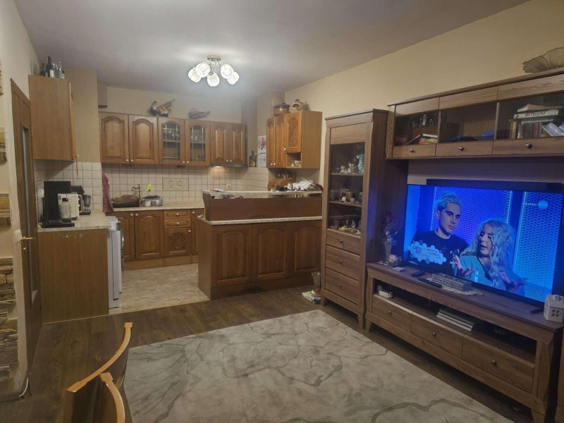 K pronájmu  2 ložnice Varna , Ljatno kino Trakija , 90 m2 | 26772982 - obraz [4]