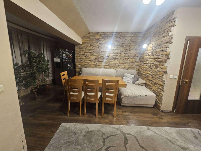 K pronájmu  2 ložnice Varna , Ljatno kino Trakija , 90 m2 | 26772982 - obraz [2]