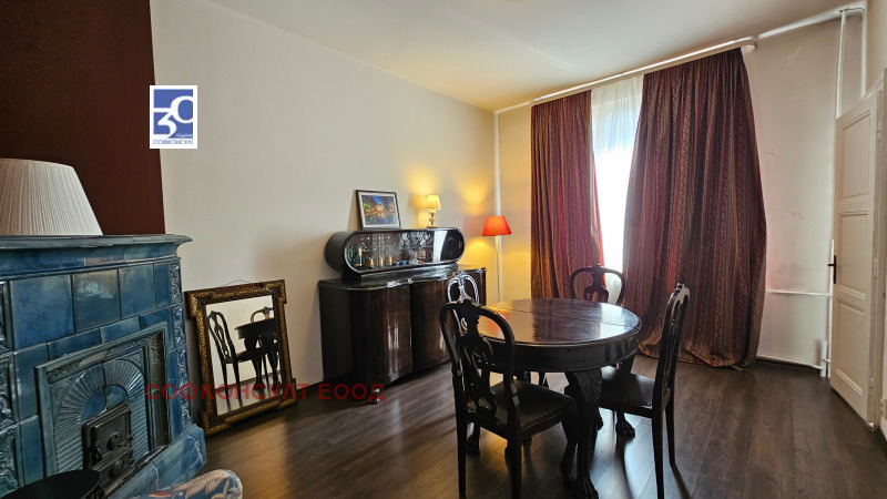 Издаје се  2 спаваће собе Софија , Центар , 100 м2 | 32893609 - слика [4]