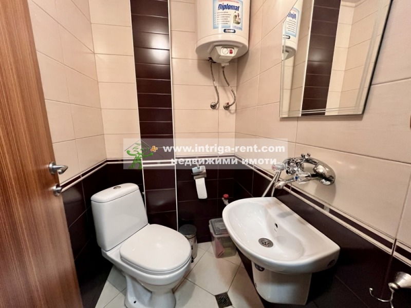 Дава под наем ОФИС, гр. Хасково, Център, снимка 6 - Офиси - 52640363