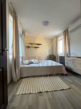 1 Schlafzimmer Asparuhowo, Warna 7