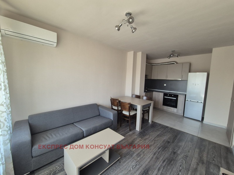 В аренду  2 спальни София , Кръстова вада , 90 кв.м | 84930329