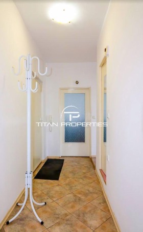 3-стаен град Варна, Завод Дружба 4