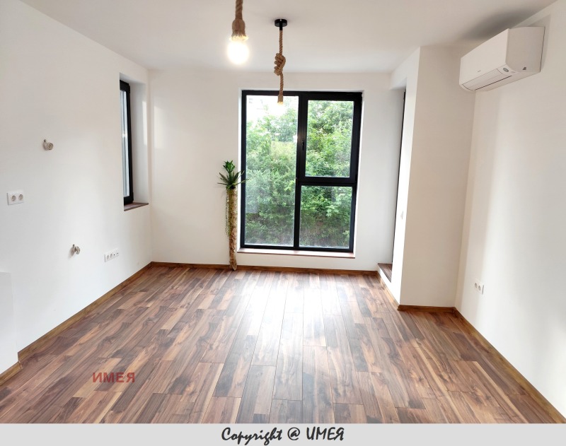 Vuokrattavana  1 makuuhuone Sofia , Nadežda 4 , 55 neliömetriä | 31472634