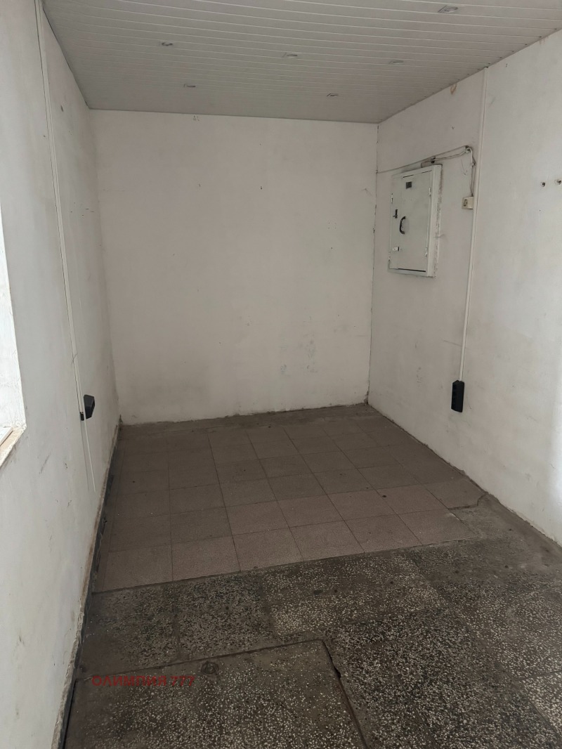 Дава под наем СКЛАД, гр. Плевен, Индустриална зона - Изток, снимка 2 - Складове - 52328557