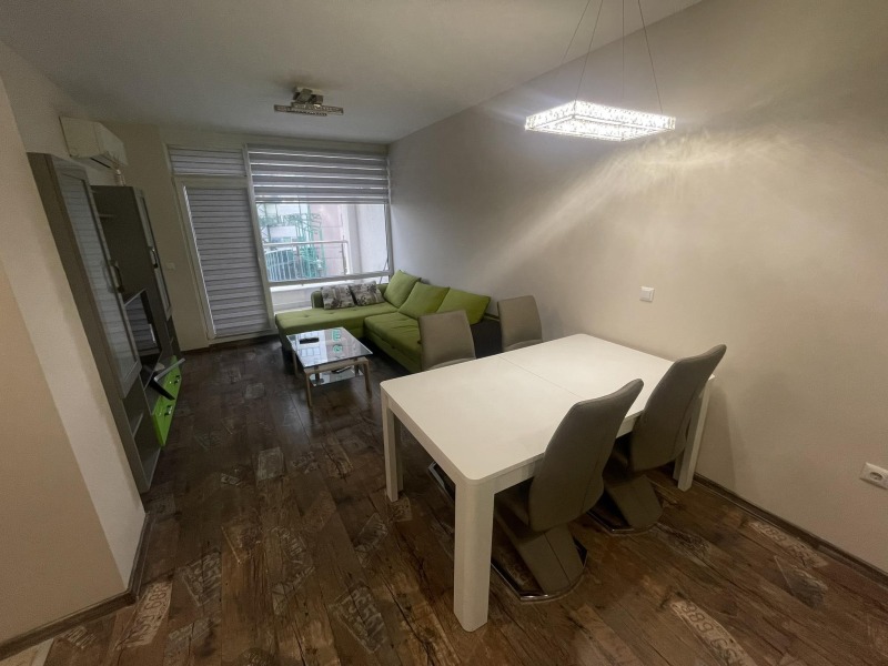 Zu vermieten  1 Schlafzimmer Burgas , Slawejkow , 63 qm | 70978963 - Bild [2]