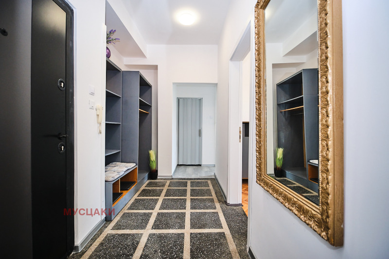 Vuokrattavana  1 makuuhuone Sofia , Tsentar , 65 neliömetriä | 93090496 - kuva [12]