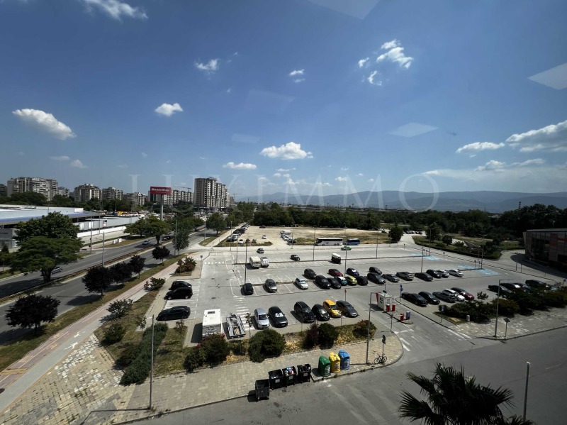Te huur  Kantoor Plovdiv , Trakija , 858 m² | 81550558 - afbeelding [15]