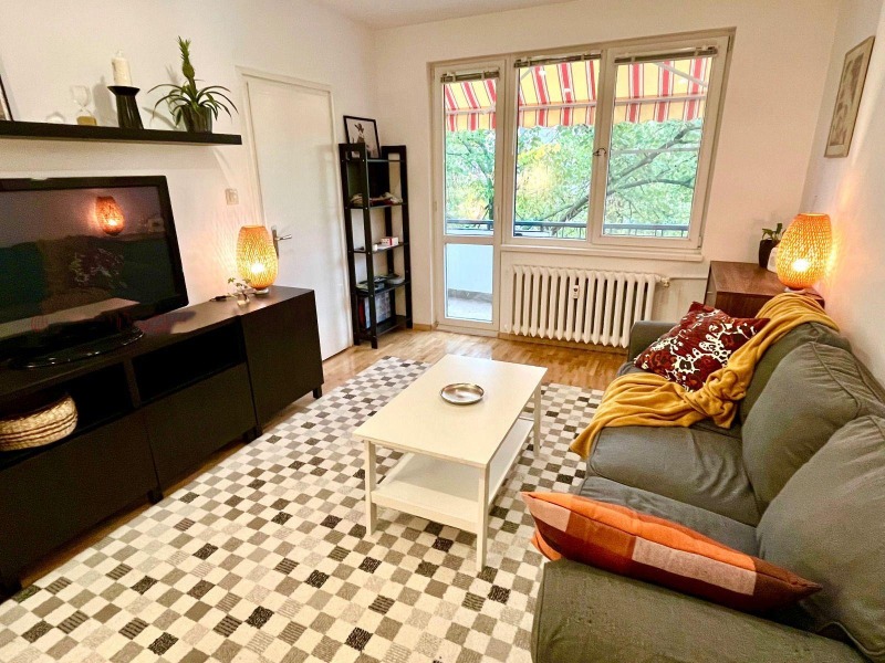 De inchiriat  1 dormitor Sofia , Iztoc , 55 mp | 63598085
