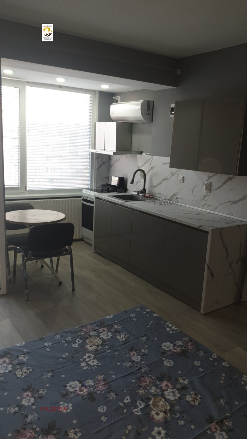 Da affittare  Attico Ruse , Tsentar , 25 mq | 71775951 - Immagine [3]