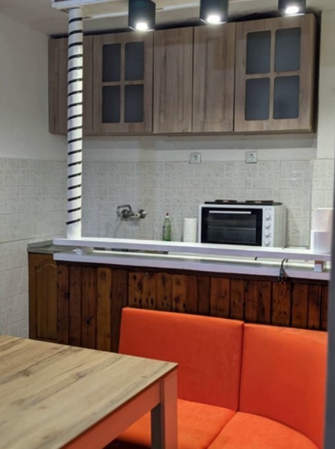 Дава под наем ЕТАЖ ОТ КЪЩА, гр. София, Карпузица, снимка 2 - Етаж от къща - 53324233