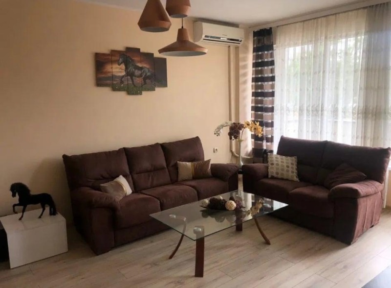 Para alugar  2 quartos Plovdiv , Mladejki Halm , 125 m² | 18491248