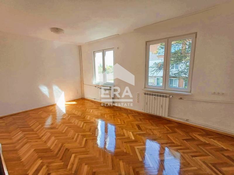 K pronájmu  2 ložnice Sofia , Mladost 1 , 90 m2 | 86602556