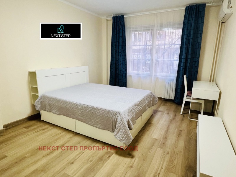 Дава под наем 3-СТАЕН, гр. София, Център