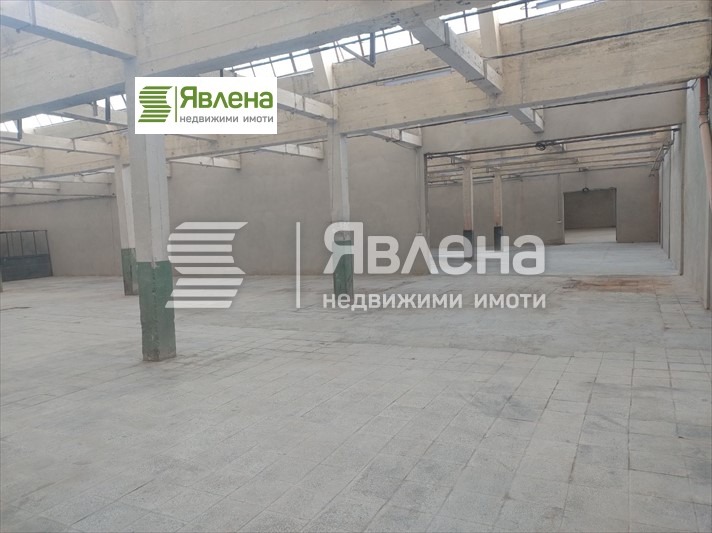 K pronájmu  Průmyslová budova Sofia , Svetovračene , 4000 m2 | 93941869 - obraz [5]