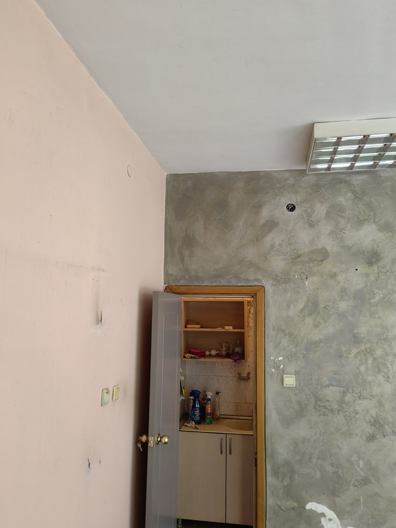 Προς ενοικίαση  Γραφείο Πλοβδηβ , ΤΣενταρ , 28 τ.μ | 77598987 - εικόνα [3]
