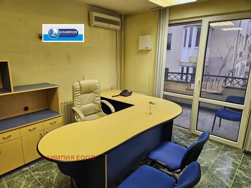 Дава под наем ОФИС, гр. Русе, Център