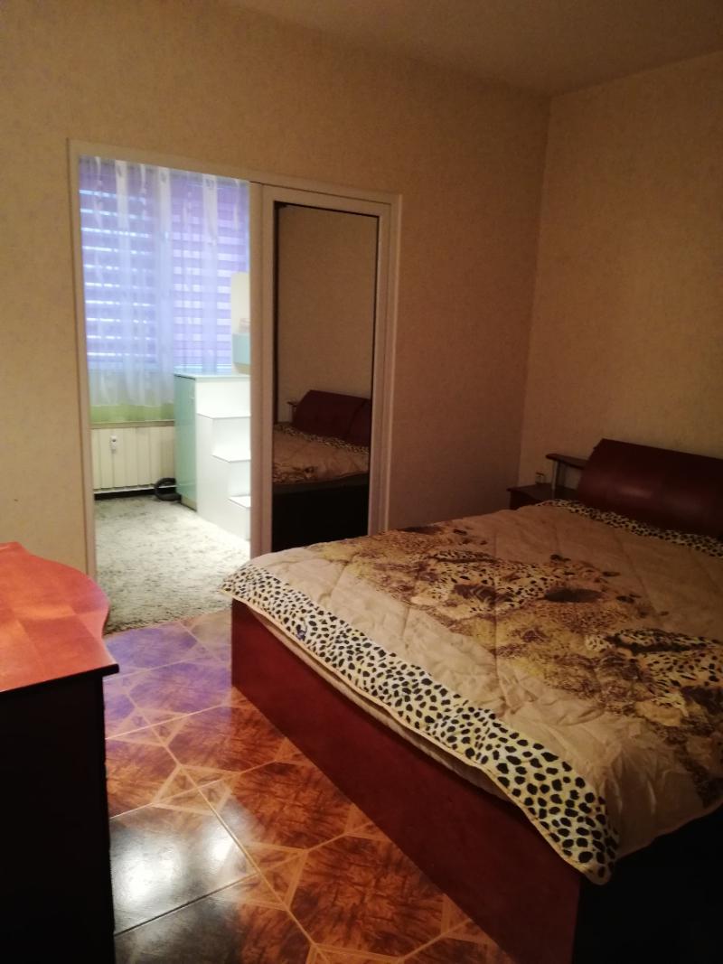 K pronájmu  2 ložnice Pernik , Centar , 70 m2 | 23825961 - obraz [4]