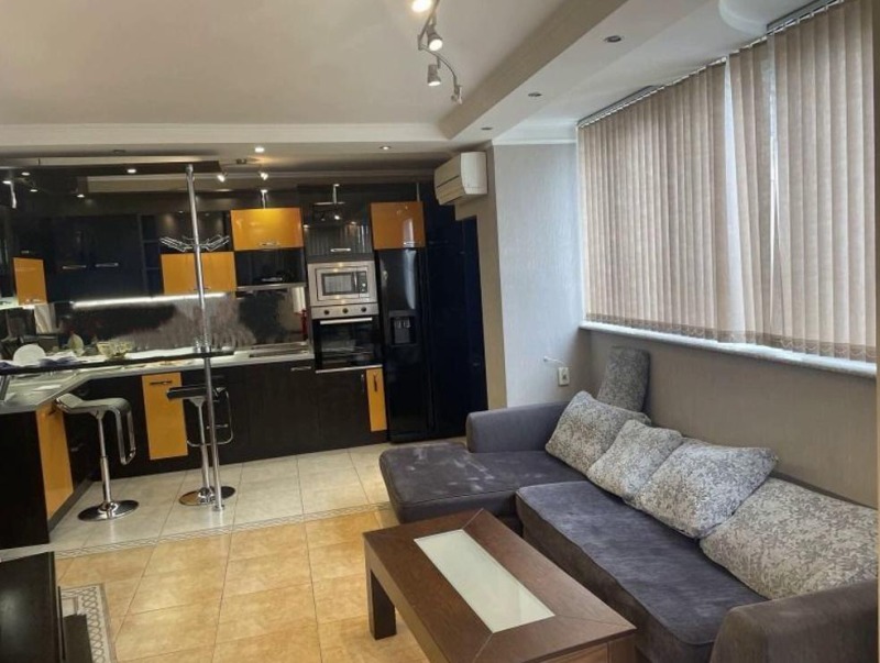 Под наем 3-СТАЕН, град София, Белите брези • 800 € / 1564.66 лв. • 19226095 1