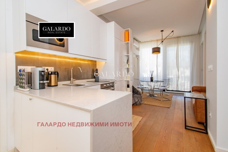 Дава под наем 3-СТАЕН, гр. София, Център, снимка 4 - Апартаменти - 52719518