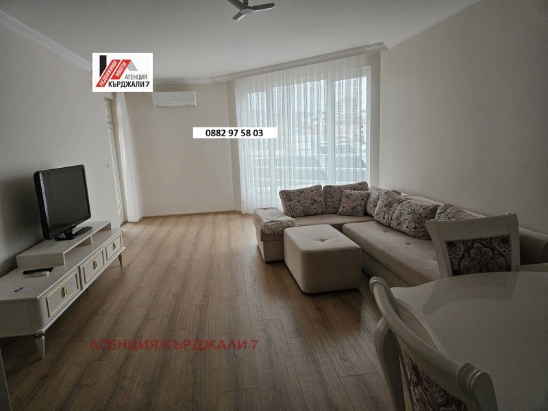 A louer  2 chambres Kardjali , Tsentar , 94 m² | 50962029 - image [2]