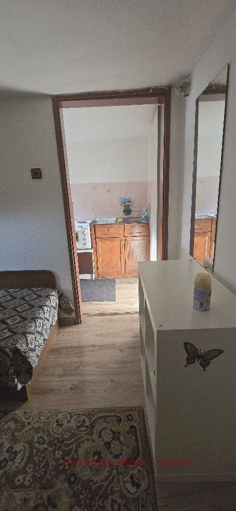 Дава под наем АТЕЛИЕ, ТАВАН, гр. София, Център, снимка 4 - Апартаменти - 55619020
