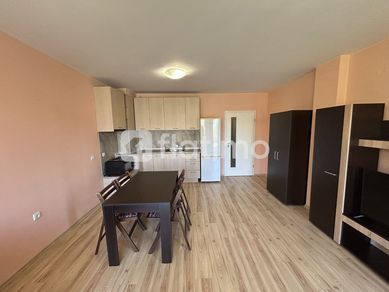 Дава под наем 2-СТАЕН, гр. София, Център, снимка 2 - Апартаменти - 54123894