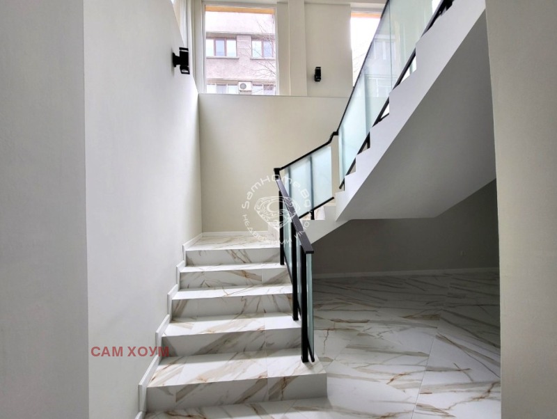 Дава под наем  Офис град Варна , Център , 215 кв.м | 80984647 - изображение [5]
