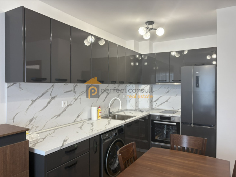 Kiadó  1 hálószoba Plovdiv , Centar , 60 négyzetméter | 11293960