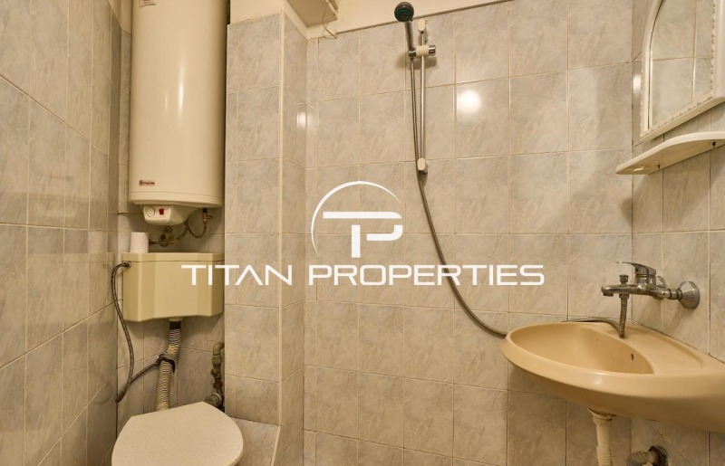 Дава под наем 2-СТАЕН, гр. Пловдив, Младежки Хълм, снимка 6 - Апартаменти - 53015848