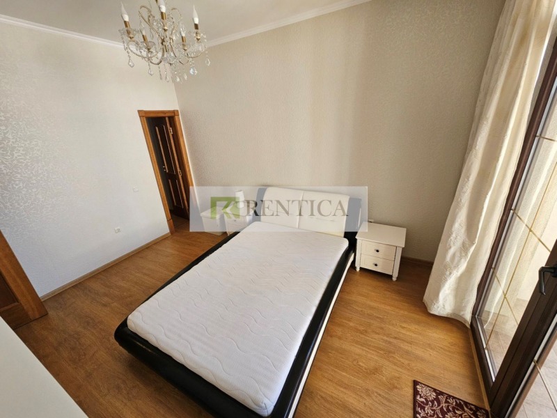 Te huur  3+ slaapkamer Varna , Briz , 140 m² | 53809435 - afbeelding [13]