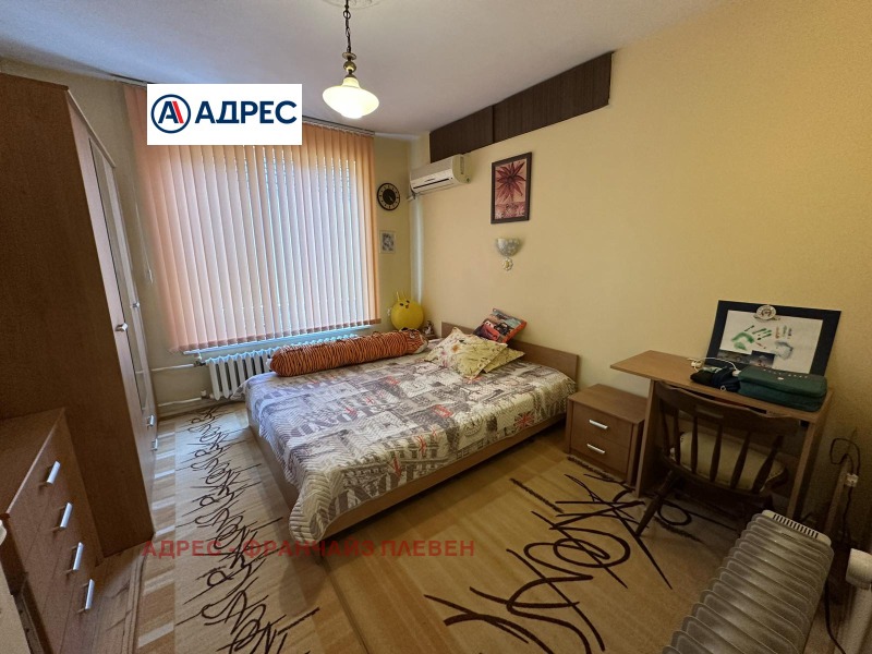 De inchiriat  3+ dormitor Pleven , Șiroc țentâr , 110 mp | 87686781 - imagine [4]