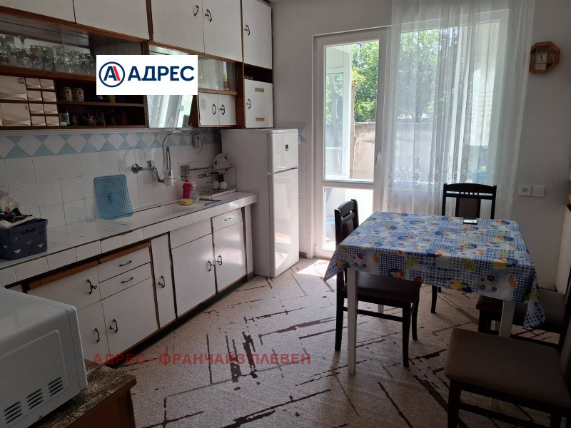 De inchiriat  3+ dormitor Pleven , Șiroc țentâr , 110 mp | 87686781 - imagine [2]