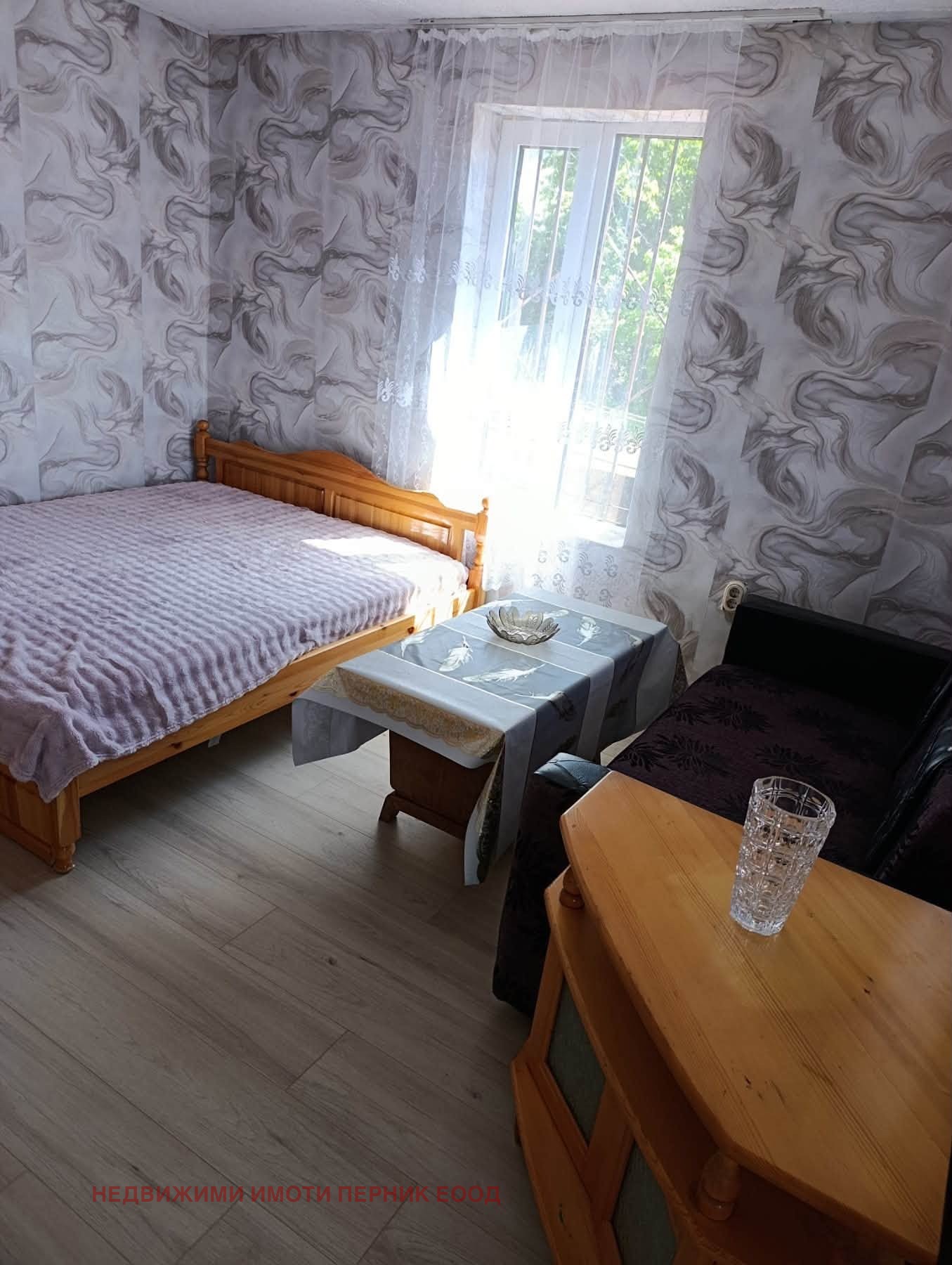 Дава под наем КЪЩА, гр. Перник, Център, снимка 6 - Къщи - 55686345