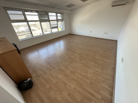 Büro Slatina, Sofia 3