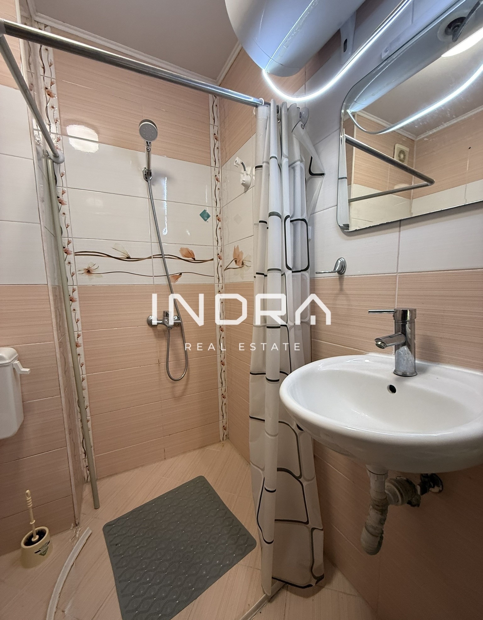 Дава под наем 2-СТАЕН, гр. Бургас, Възраждане, снимка 13 - Апартаменти - 53727201