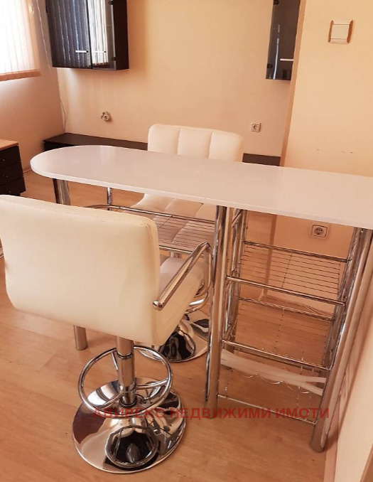 Дава под наем 1-СТАЕН, гр. Пловдив, Център, снимка 3 - Апартаменти - 53172112