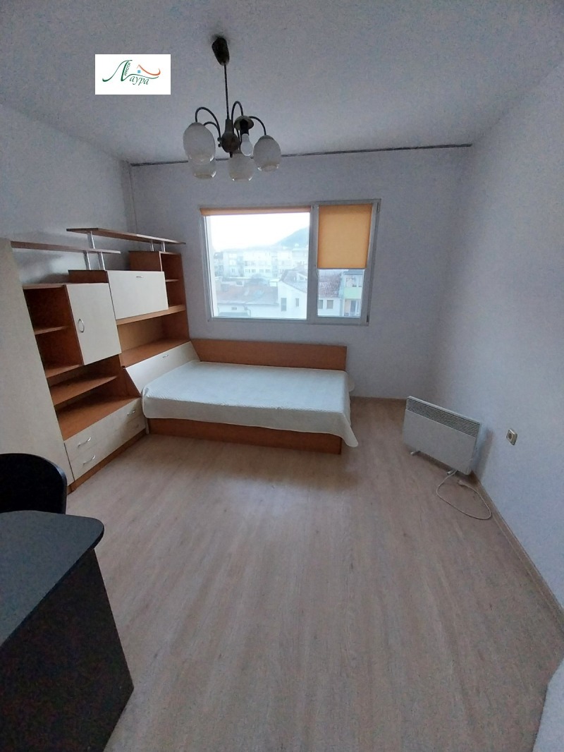 Te huur  1 slaapkamer Sjumen , Tsentar , 65 m² | 76901212 - afbeelding [7]