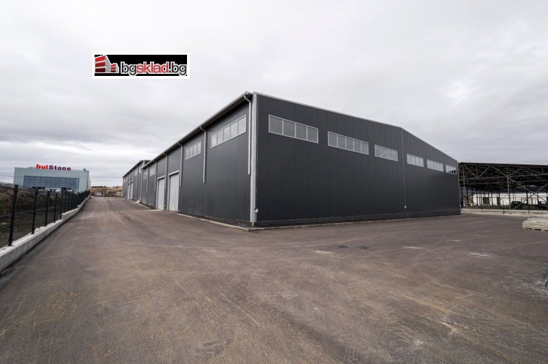 Til leje  Opbevaring Varna , Topoli , 1920 kvm | 45643720 - billede [4]