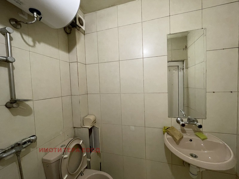 Дава под наем 2-СТАЕН, гр. Варна, Колхозен пазар, снимка 6 - Апартаменти - 53033489