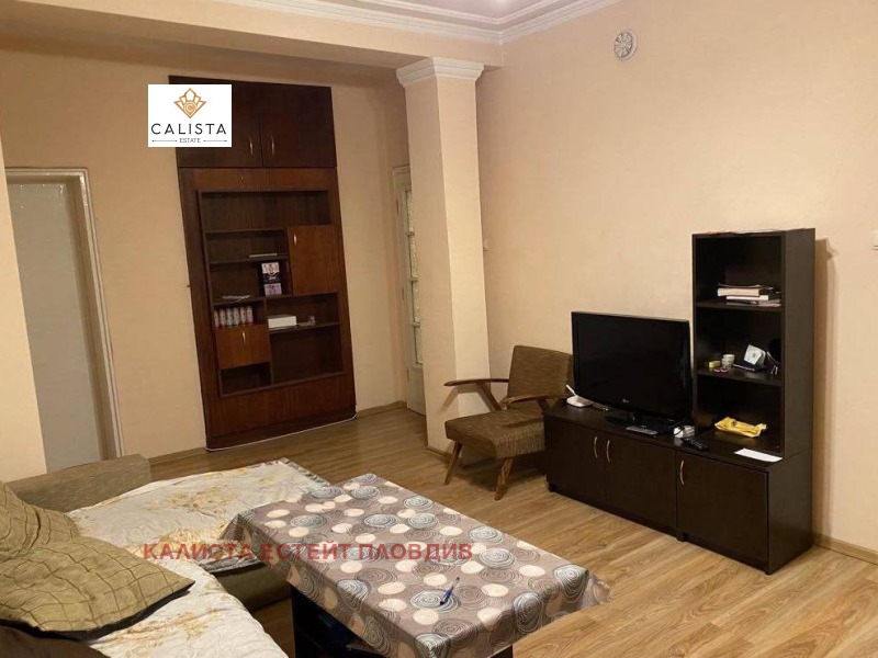 Издаје се  2 спаваће собе Пловдив , Центар , 88 м2 | 99920245