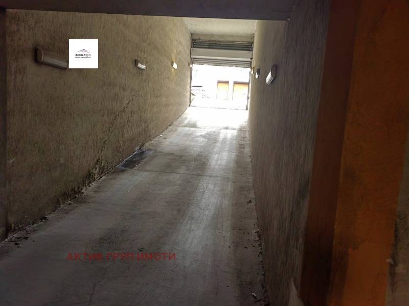 Дава под наем ГАРАЖ, ПАРКОМЯСТО, гр. София, Белите брези, снимка 2 - Гаражи и паркоместа - 53187394