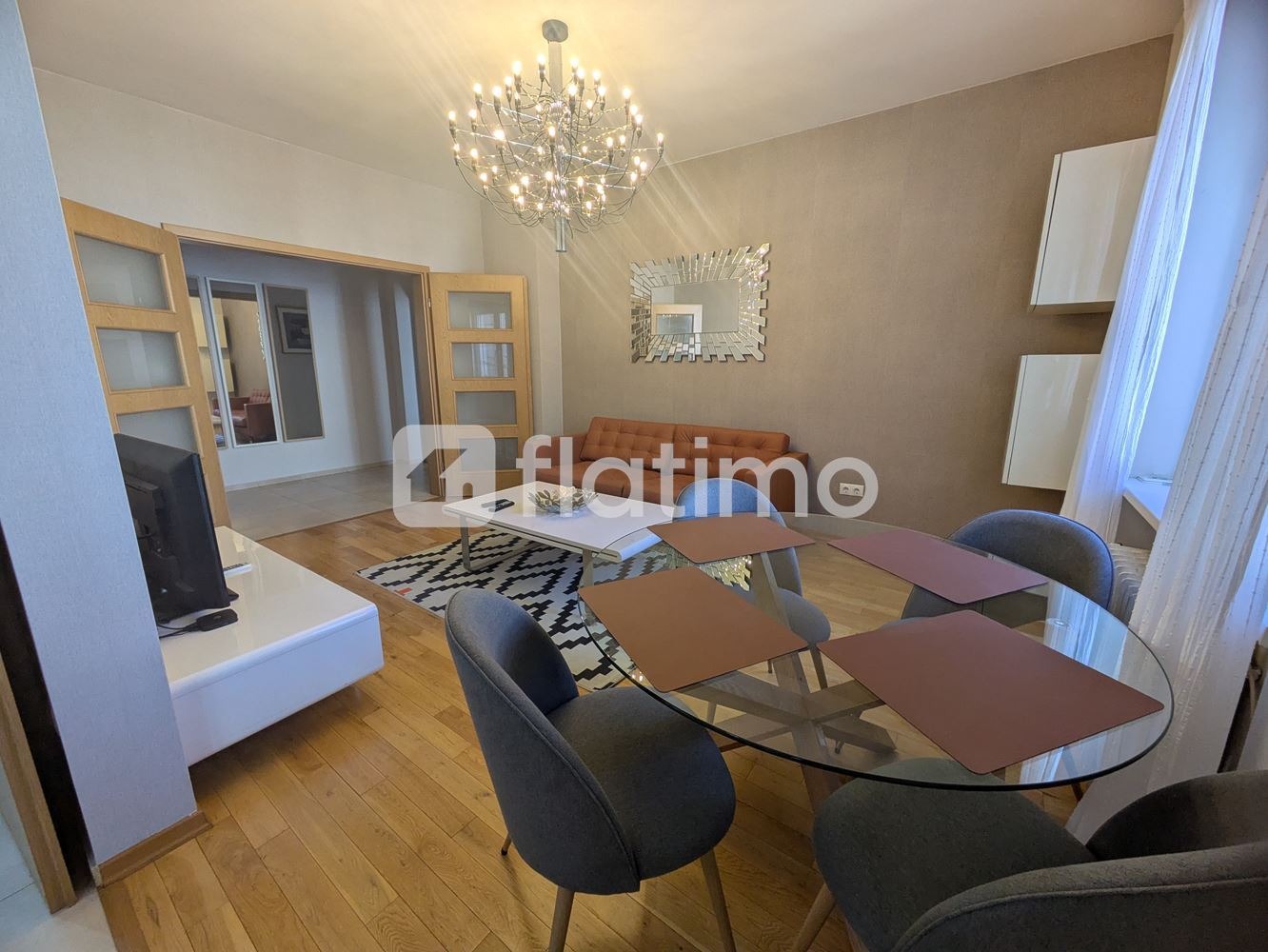 Дава под наем 2-СТАЕН, гр. София, Център