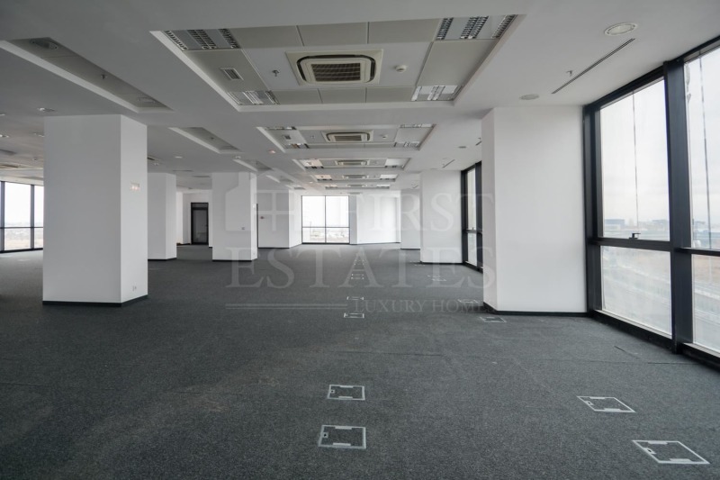 Дава под Наем ОФИС в град София, Дружба 1 - 715 кв.м / 5 362 € » 10 487.16 лв., КЕЛЪР УИЛЯМС ЦЕНТЪР