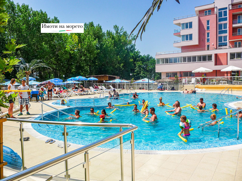 Дава под наем МАГАЗИН, гр. Несебър, област Бургас, снимка 14 - Магазини - 52954564