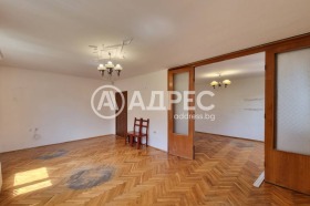 3+ soveværelse Iztok, Sofia